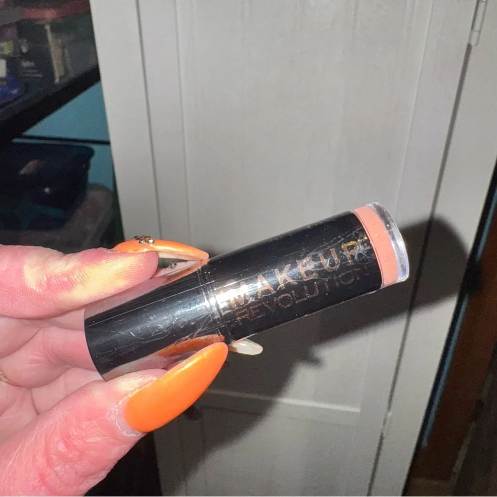 Makeup Revolution nude lips (set of 2)